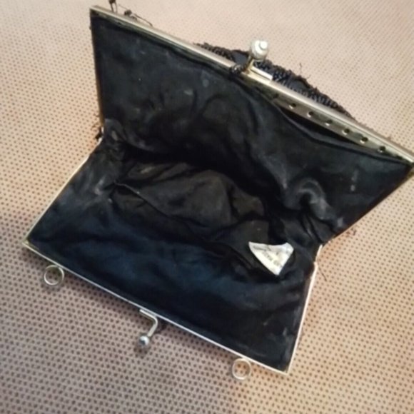 Black Kiss Look Imbroded Black Beads In Sun God Vintage Regal P4b - Picture 2 of 4